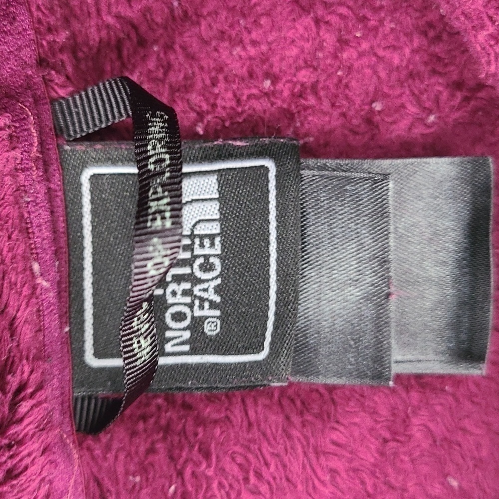 THE North Face Women's Jacket - Picture 6 of 6